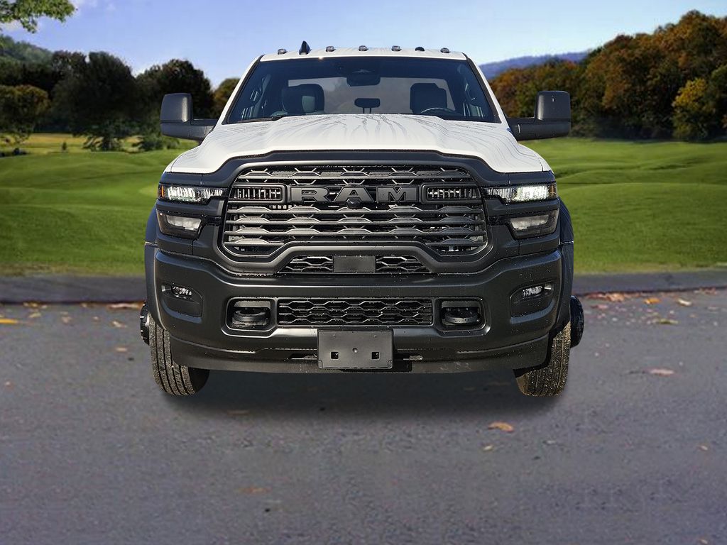 2026 Ram 5500 Tradesman photo 2