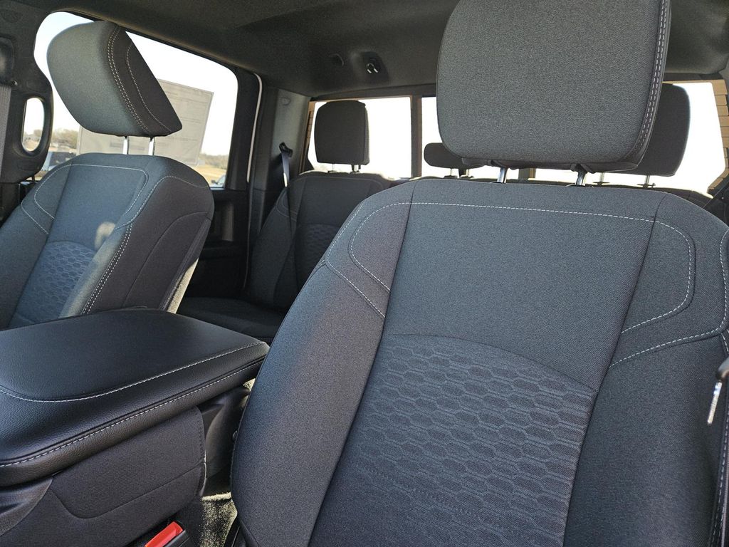 2025 RAM 2500 Tradesman - Photo 24