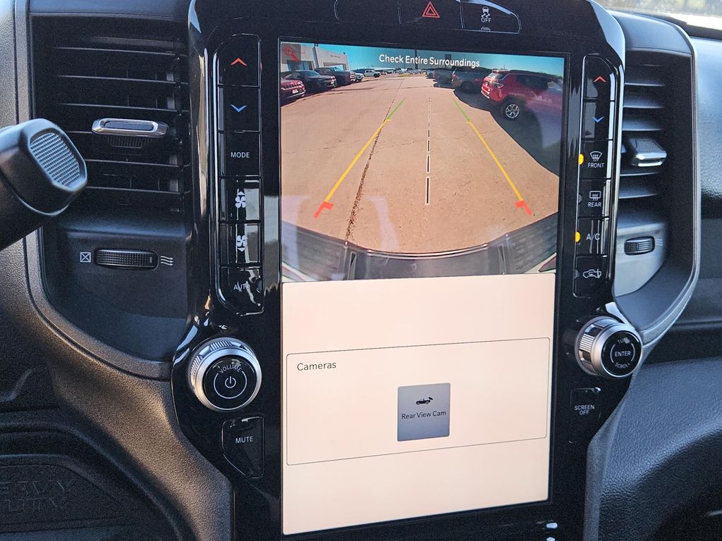 2025 RAM 2500 Tradesman - Photo 16