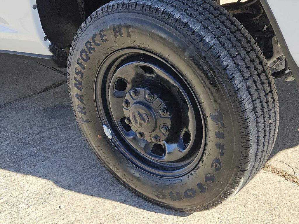 2025 RAM 2500 Tradesman - Photo 6