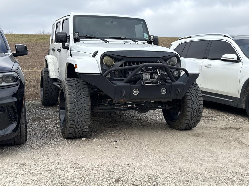 2015 Jeep Wrangler Unlimited Sahara's photo