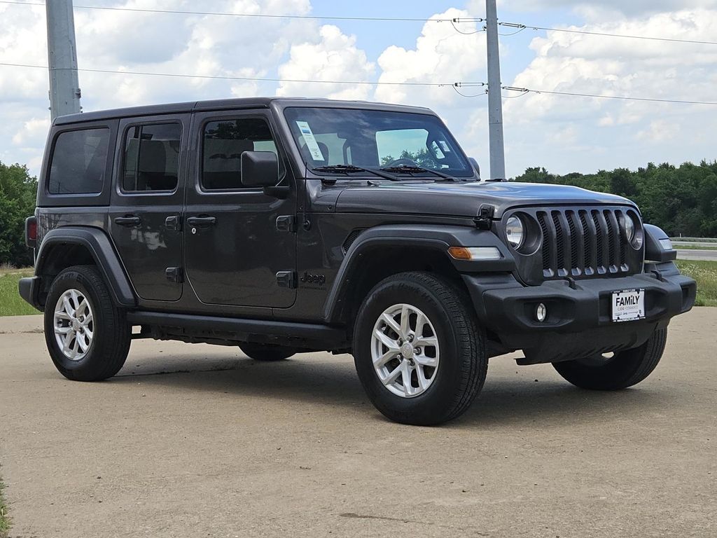 2023 Jeep Wrangler Sport S's photo