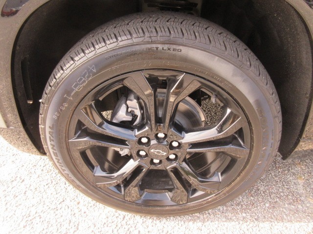 2027 Chevrolet Traverse RS - Photo 12