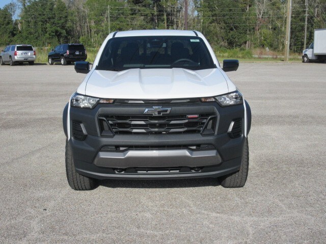 2026 Chevrolet Colorado Trail Boss photo 3