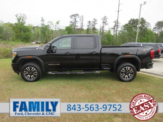 2023 GMC Sierra 4WD Crew Cab Standard Box AT4's photo