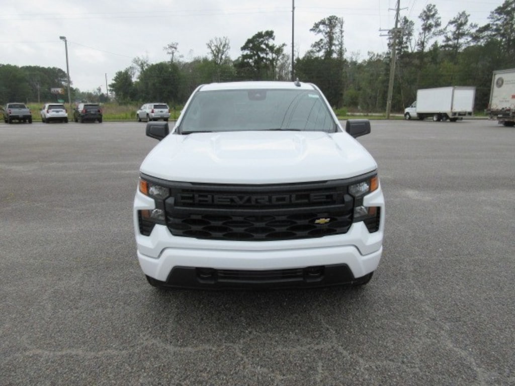 New 2025 Chevrolet Silverado 1500 Custom Truck