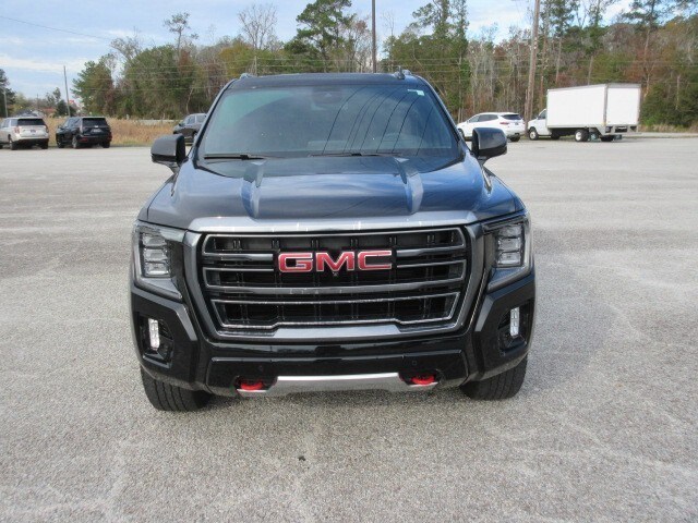 2023 Gmc Yukon XL AT4 photo 3