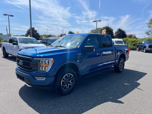 2023 Ford F-150 XLT photo 3