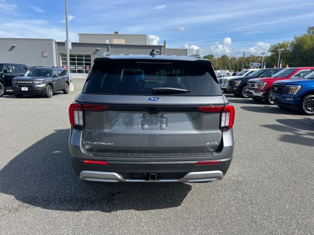 2025 Ford Explorer Platinum photo 4