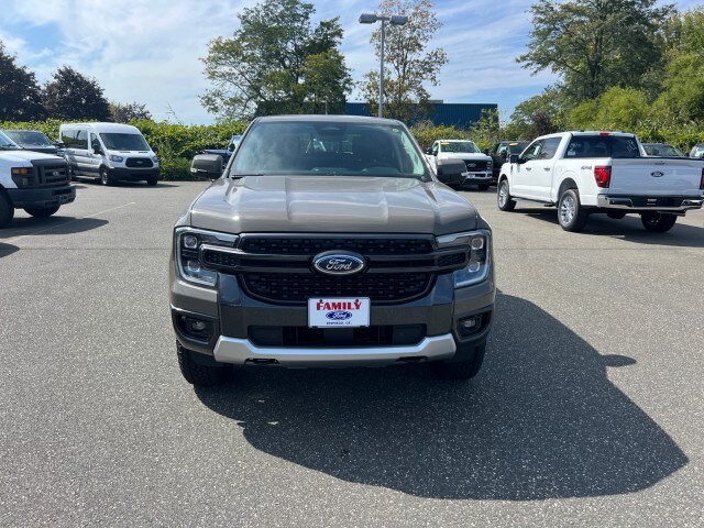 2025 Ford Ranger Lariat photo 2