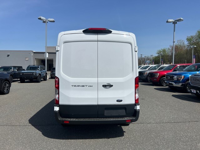 2025 Ford Transit Cargo Van photo 4