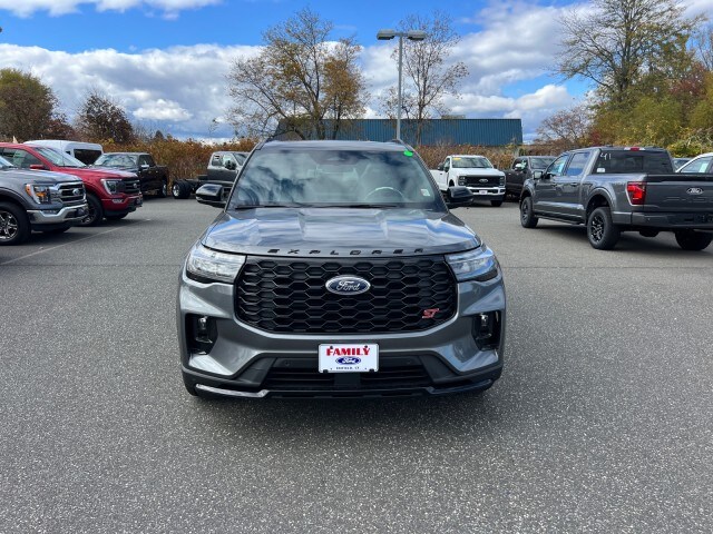 2026 Ford Explorer ST photo 2