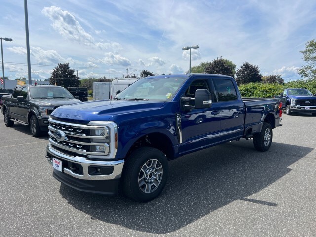 2026 Ford F-250 Lariat photo 3