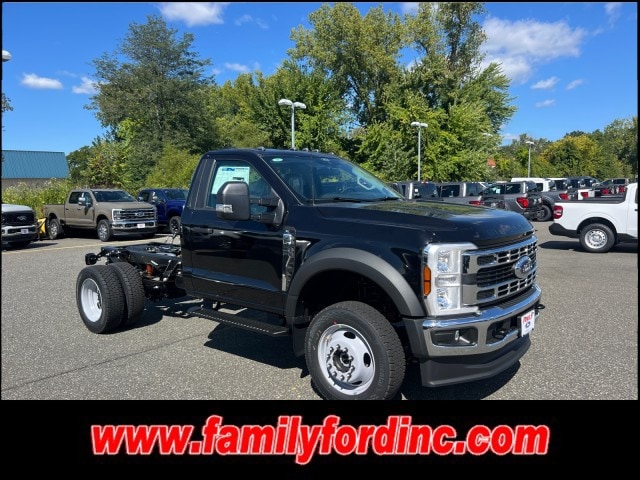 2026 Ford F-550 Super Duty Chassis Cab XL