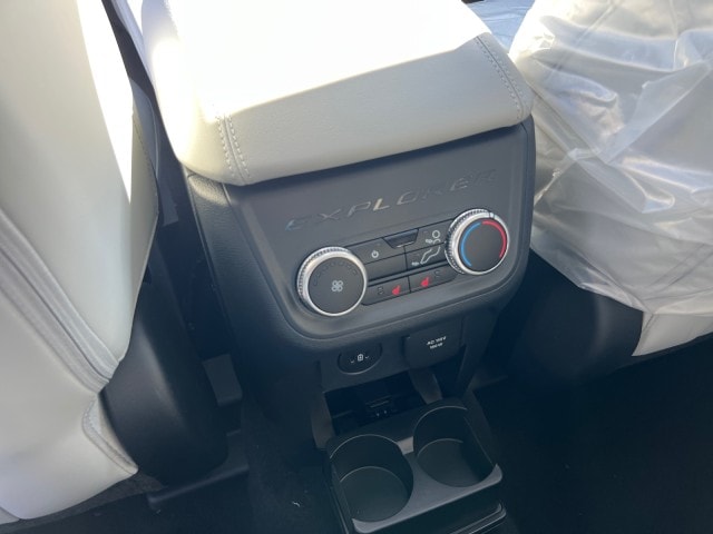 2026 Ford Explorer Platinum - Photo 20
