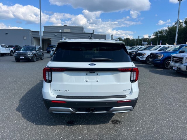 2025 Ford Explorer Platinum photo 4