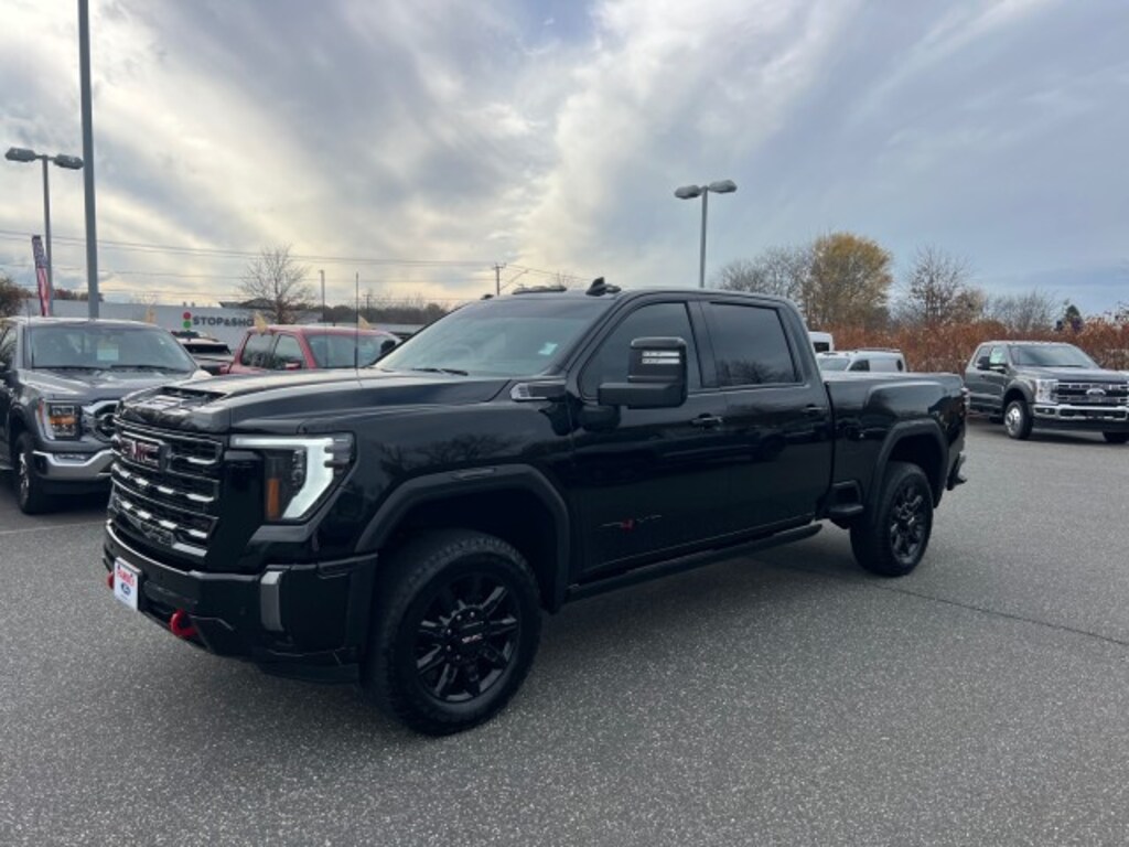 Used 2024 GMC Sierra 2500HD AT4 Crew Cab Short Bed Truck
