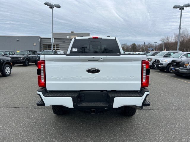 2025 Ford F-350 Lariat photo 4