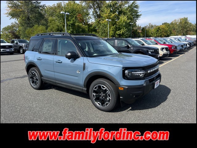 2025 Ford Bronco Sport Outer Banks's photo