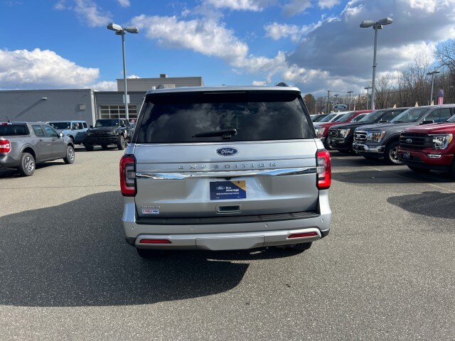 2024 Ford Expedition Limited photo 4