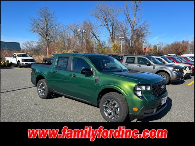 2025 Ford Maverick XLT's photo