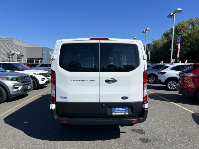 2024 Ford Transit Cargo Van photo 4