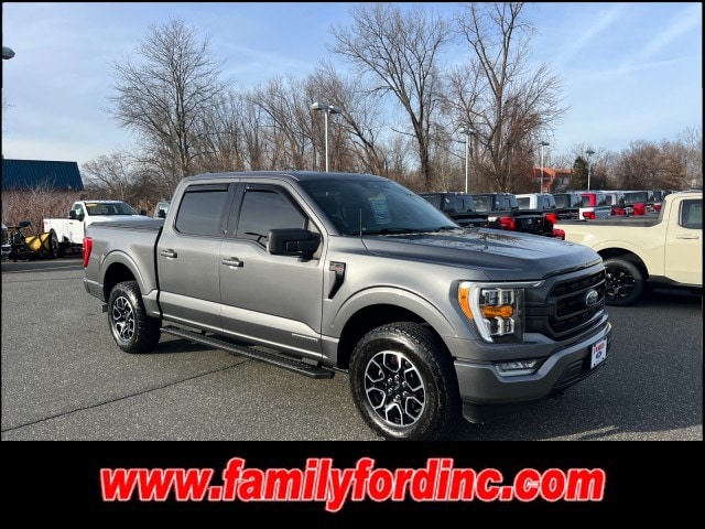 2021 Ford F-150 XLT's photo