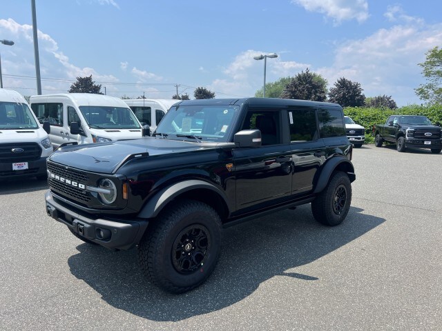2025 Ford Bronco Badlands photo 3
