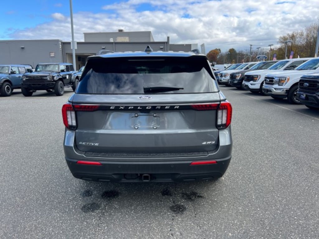 New 2026 Ford Explorer Active SUV