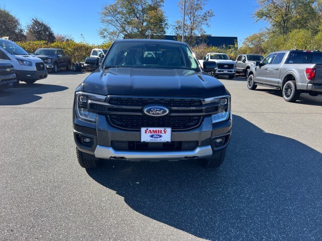 2025 Ford Ranger Lariat photo 2