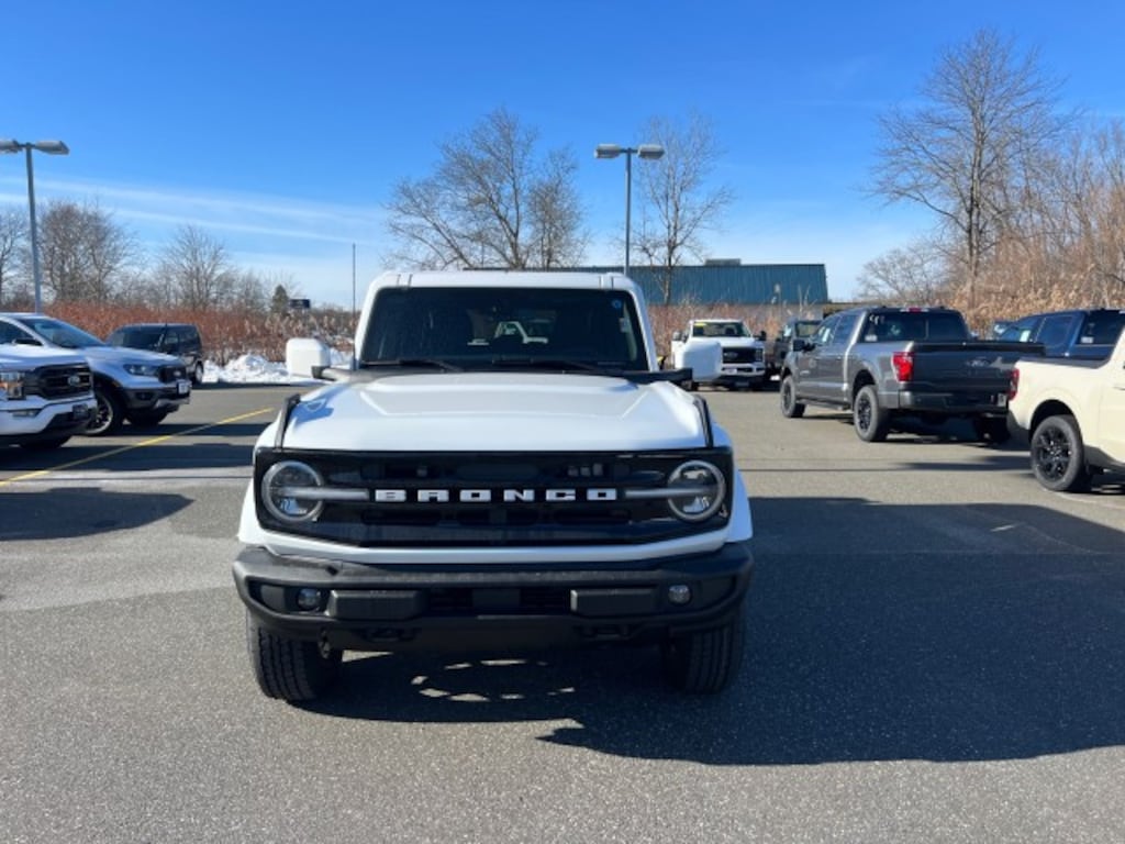 New 2025 Ford Bronco Outer Banks SUV
