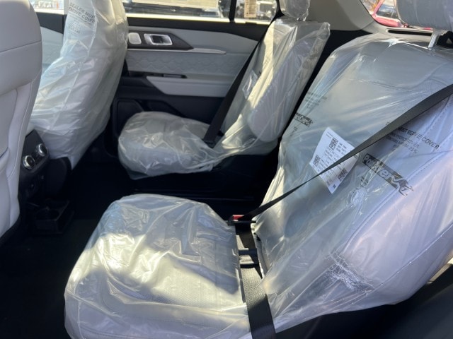2026 Ford Explorer Platinum - Photo 21