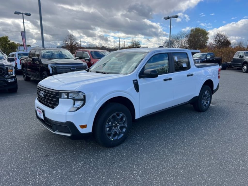 New 2025 Ford Maverick XLT TRUCK