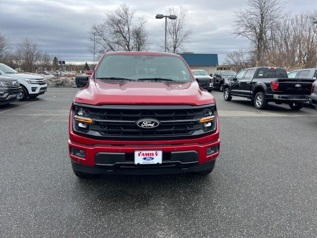 2025 Ford F-150 XLT photo 2
