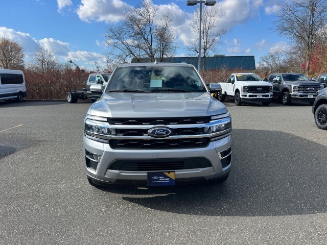 2024 Ford Expedition Limited photo 2