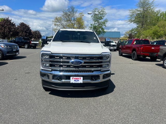 2025 Ford F-350 King Ranch photo 2