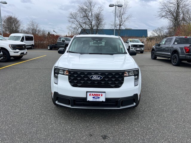 2025 Ford Maverick XLT photo 2