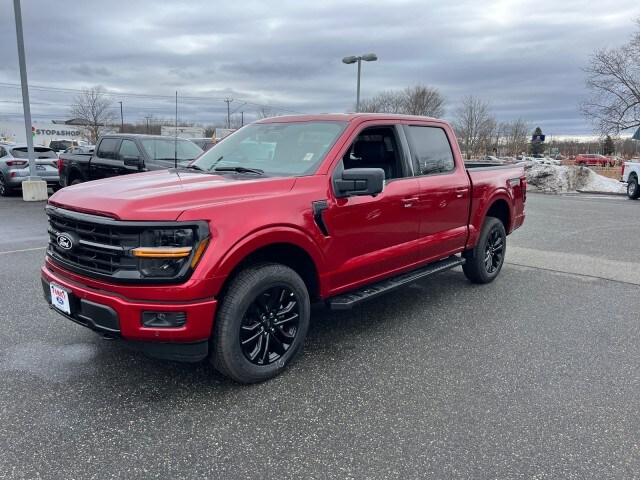 2025 Ford F-150 XLT photo 3