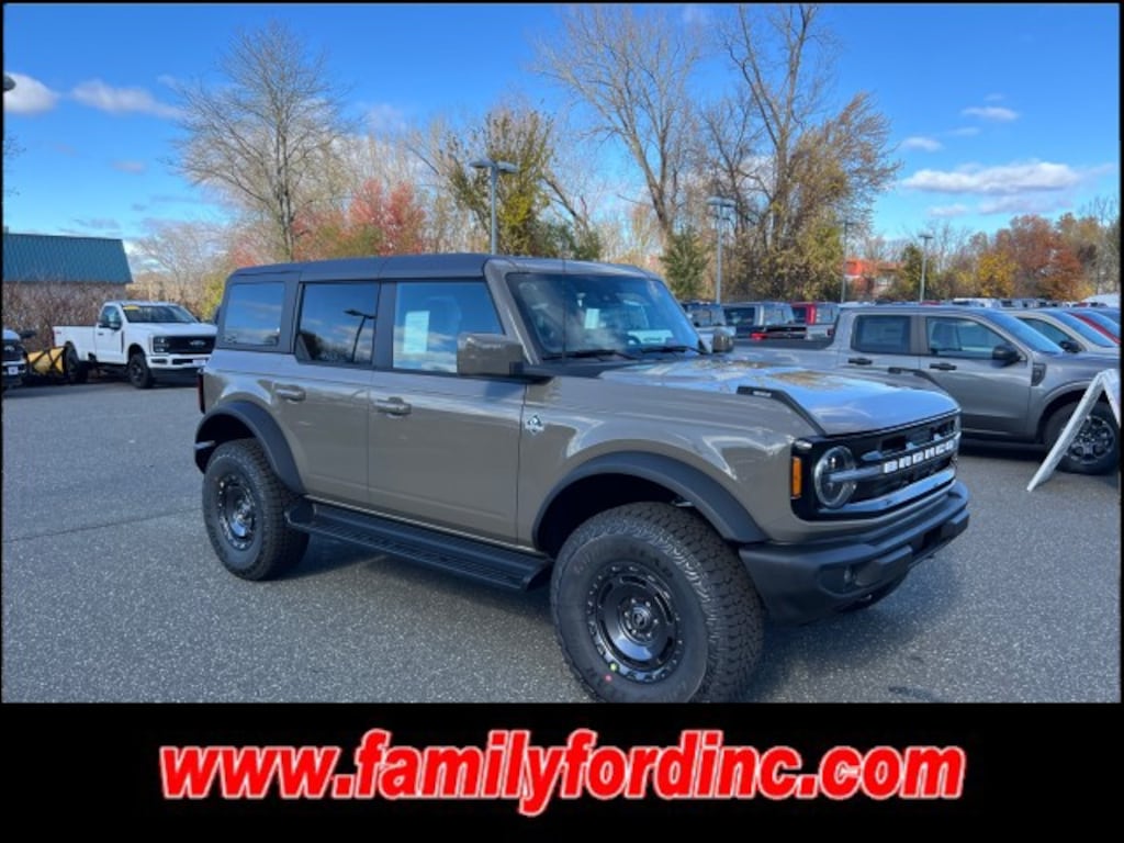 New 2025 Ford Bronco Outer Banks SUV