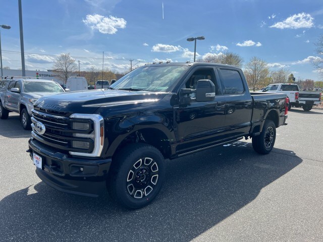 2025 Ford F-350 Platinum photo 3