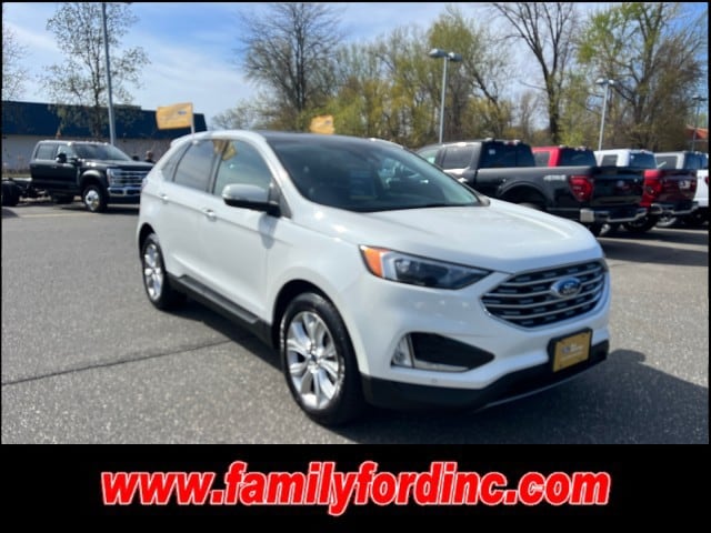 2022 Ford Edge Titanium AWD's photo
