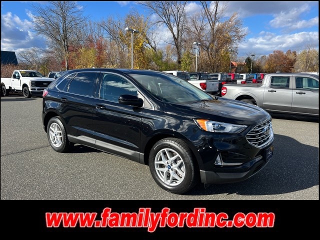 2022 Ford Edge SEL's photo