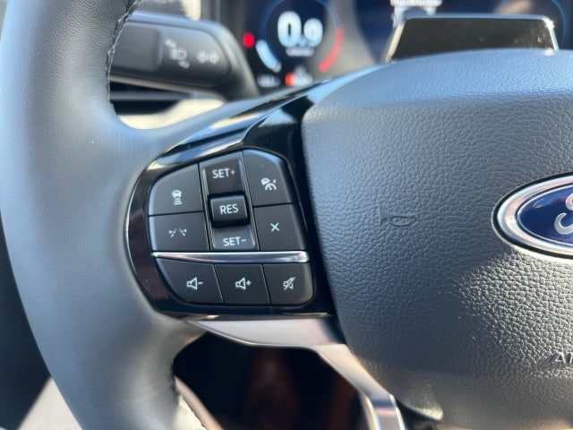 2026 Ford Explorer Platinum - Photo 17
