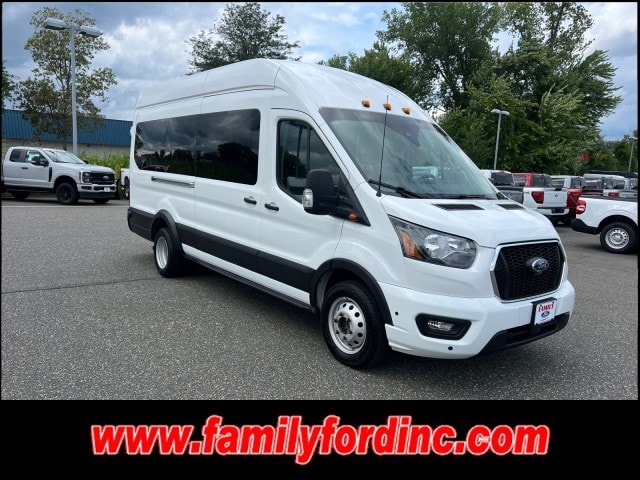 2024 Ford Transit Passenger Van XLT