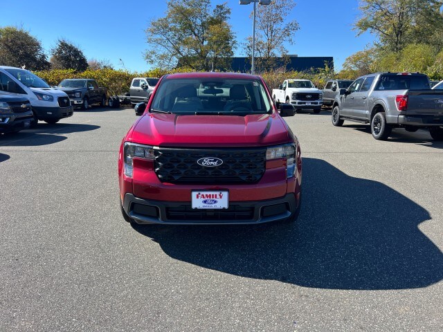 2025 Ford Maverick XLT photo 2