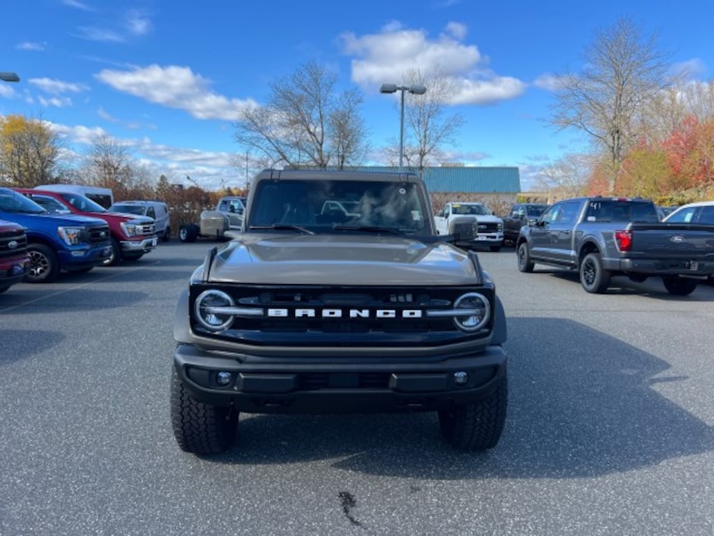 New 2025 Ford Bronco Outer Banks SUV