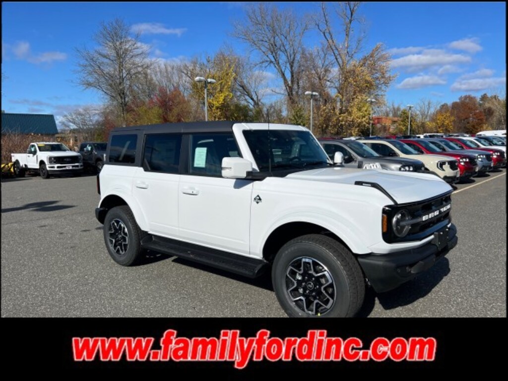 New 2025 Ford Bronco Outer Banks SUV