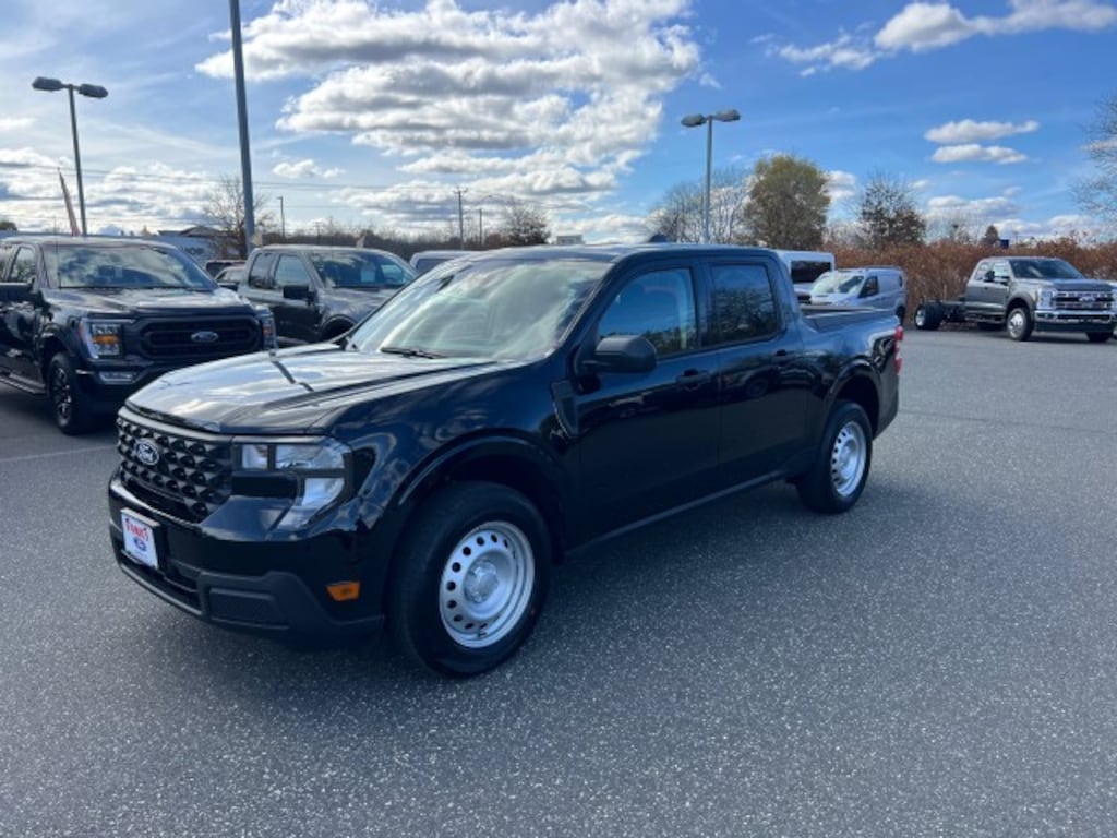New 2025 Ford Maverick XL TRUCK