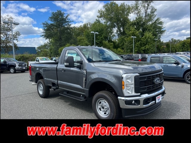 2026 Ford F-250 Super Duty XL's photo