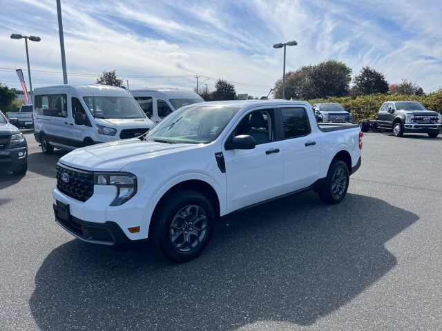 2025 Ford Maverick XLT photo 3